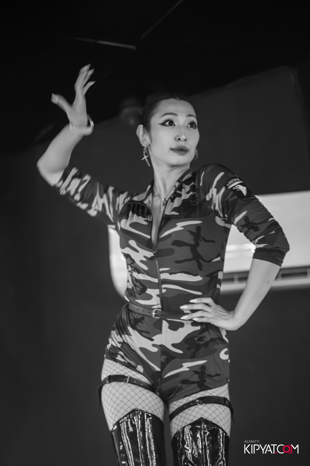 UYAT EMES BAR. КИПЯТКОМ АЛМАТЫ!