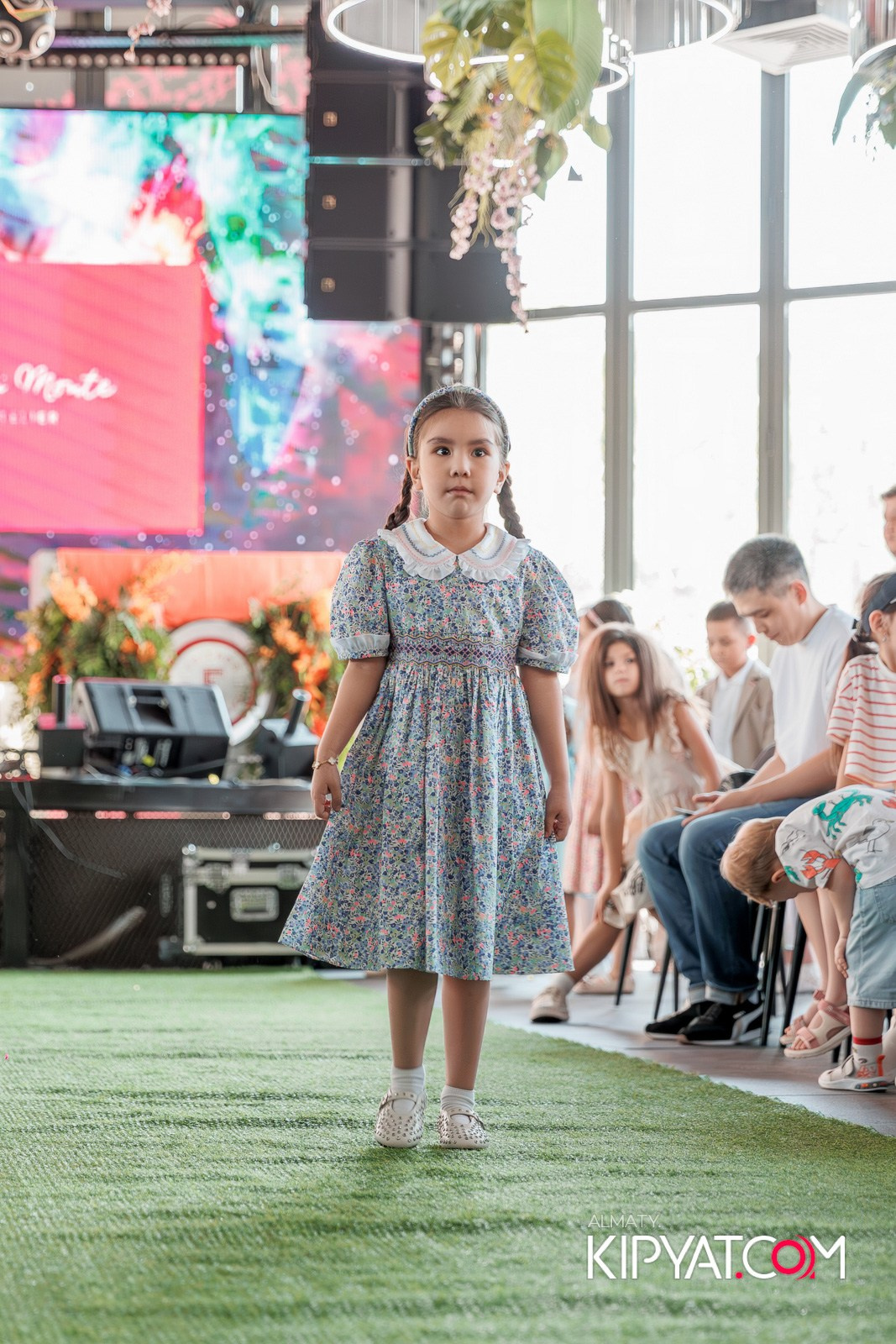 PROM KIDS FASHION SHOW. КИПЯТКОМ АЛМАТЫ!