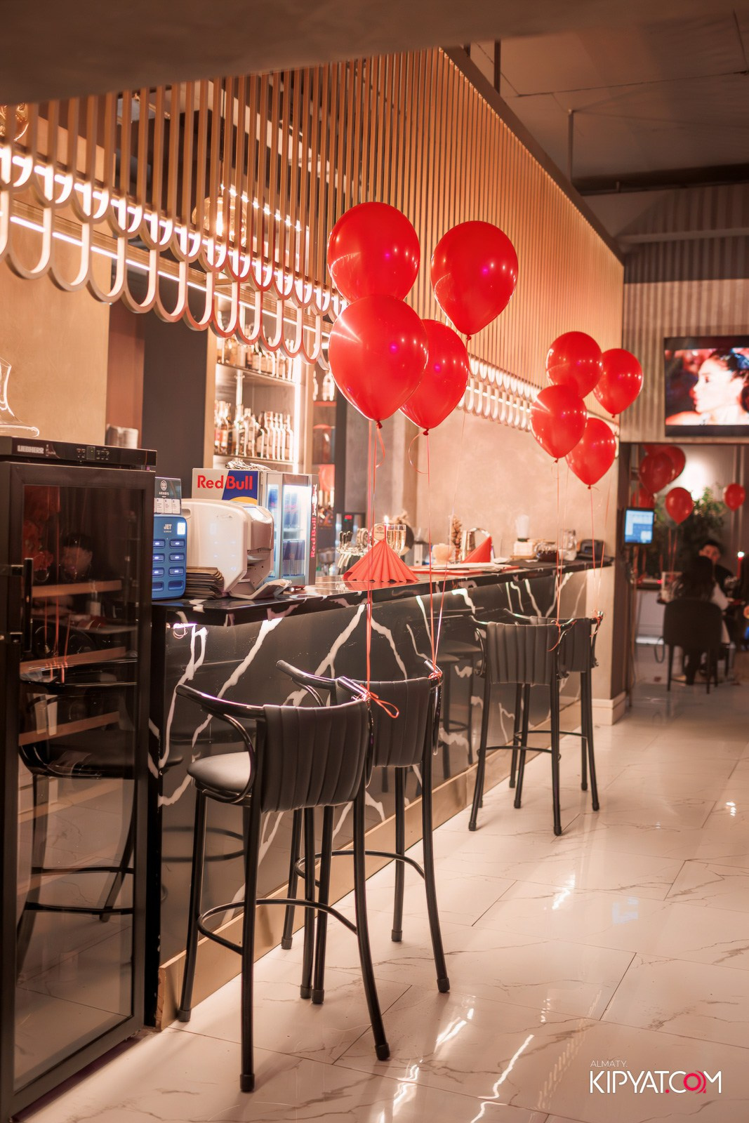 ARABIS НА ГАГАРИНА. КИПЯТКОМ АЛМАТЫ!