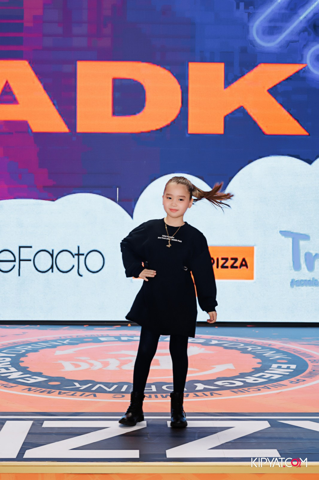 ДЕТСКИЙ МОДНЫЙ ПОКАЗ ОТ МОДЕЛЬНОГО АГЕНТСТВА «KIDSFACE». КИПЯТКОМ АЛМАТЫ!