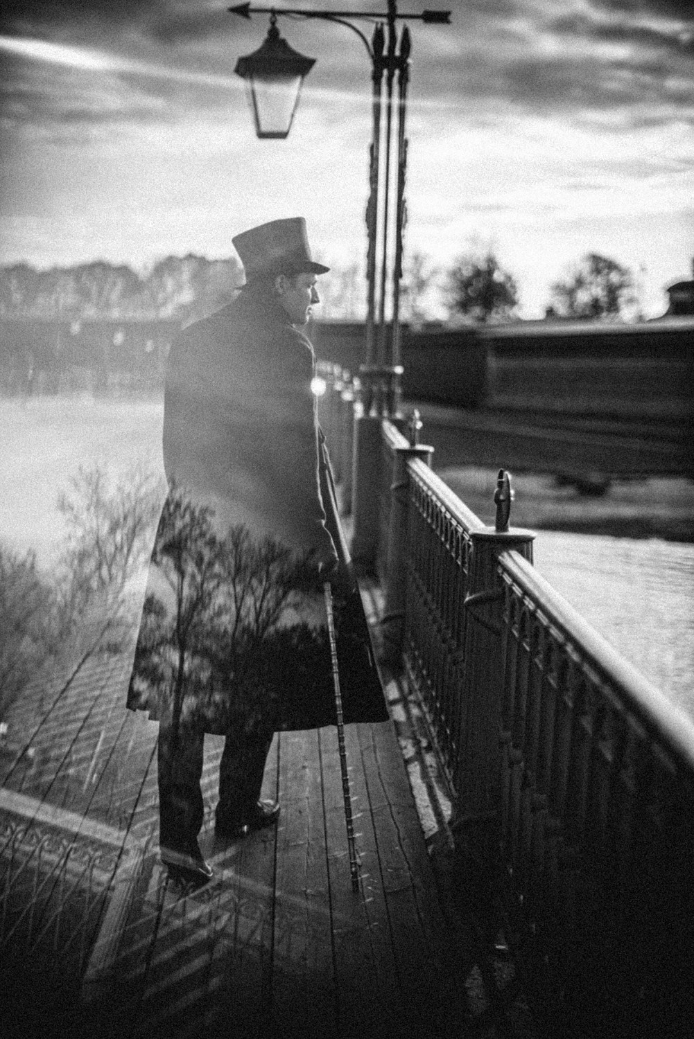 Кинотеатр. Фотограф Михаил Ряховский