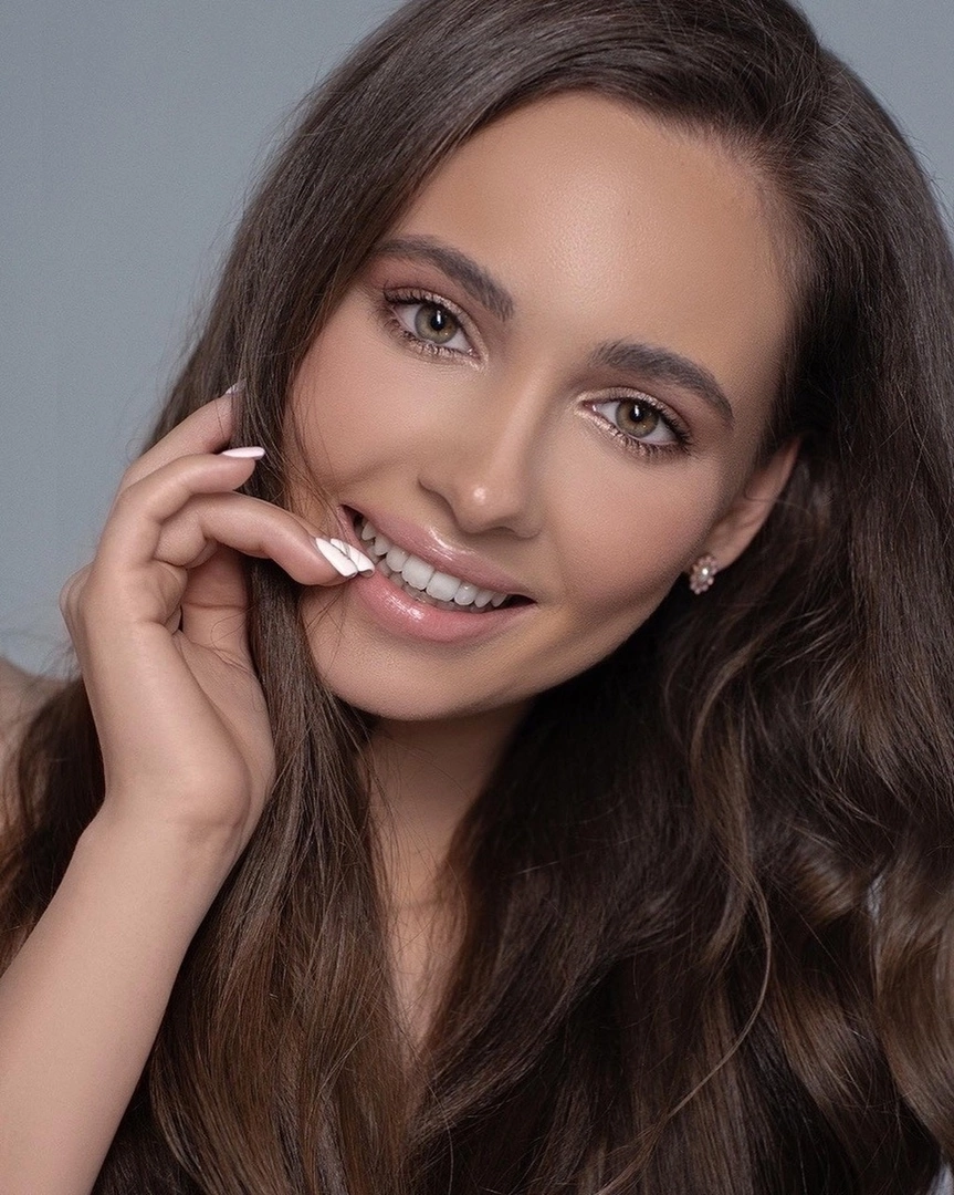 Алина, 40-42 р-р, 158 рост. KED Production — продакшн из СПб. Создаём фото, видео и контент, который помогает брендам и селлерам продавать больше