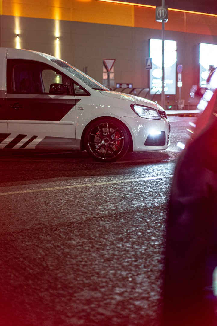 Stance мероприятие в Москве на парковке. Жуков Илья  свадебный фотограф в Москве