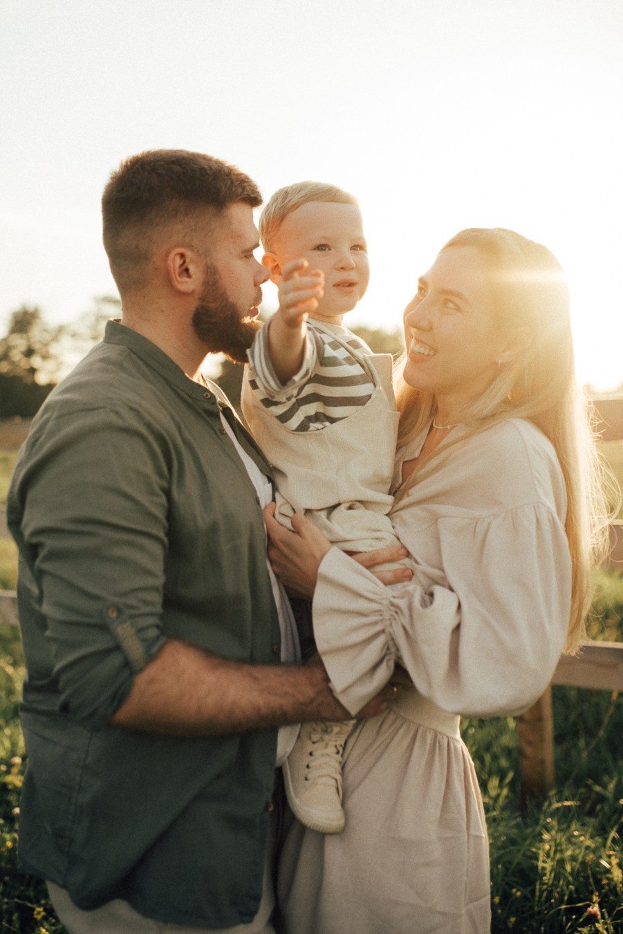 Саша, Настя, Арсений | на природе