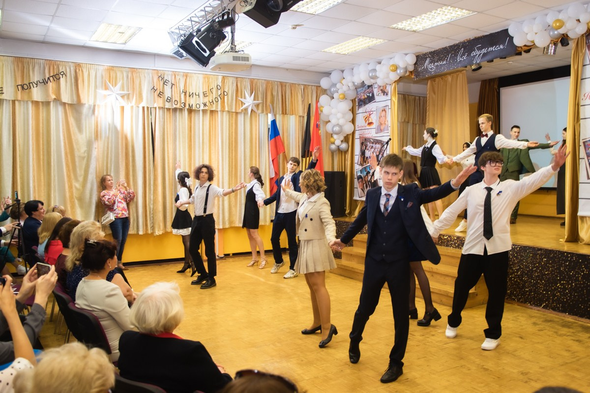 Последний звонок. Выпускные альбомы в Москве и области от Анны Гайдаш