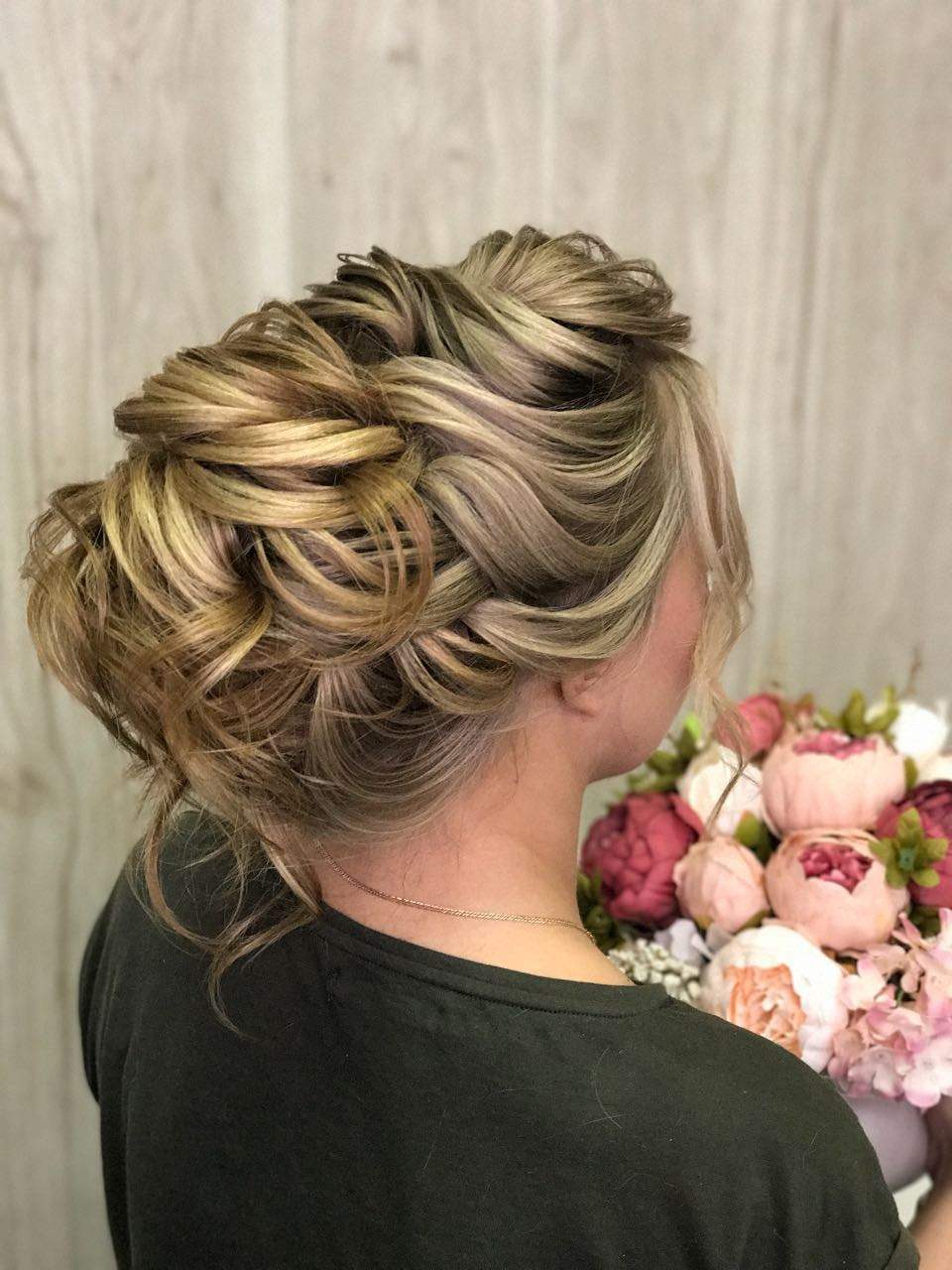 Свадебные прически. Свадебный стилист Москва