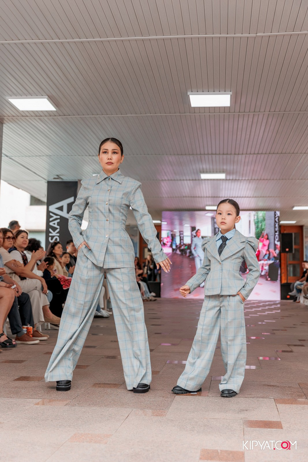 JUNIOR FASHION SHOW. КИПЯТКОМ АЛМАТЫ!