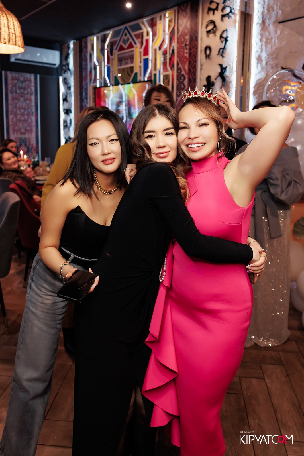 ЗАЯ, НА БИС. КИПЯТКОМ АЛМАТЫ!