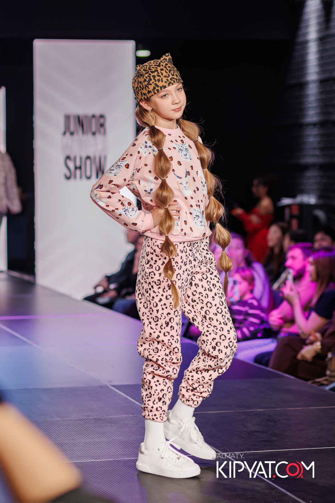 JUNIOR MODELS SHOW В РАМКАХ БЛАГОТВОРИТЕЛЬНОГО ПРОЕКТА МОДА ЗА СЧАСТЬЕ ДЕТЕЙ. КИПЯТКОМ АЛМАТЫ!