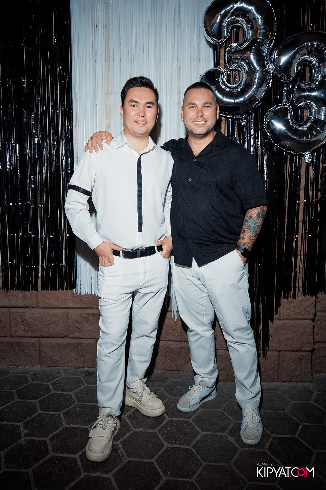 THE WALL STREET. КИПЯТКОМ АЛМАТЫ!