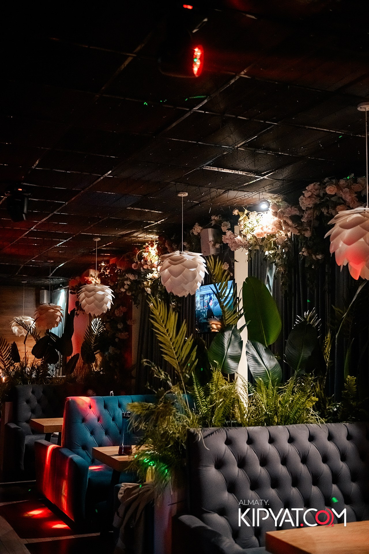 Lugo bar. КИПЯТКОМ АЛМАТЫ!