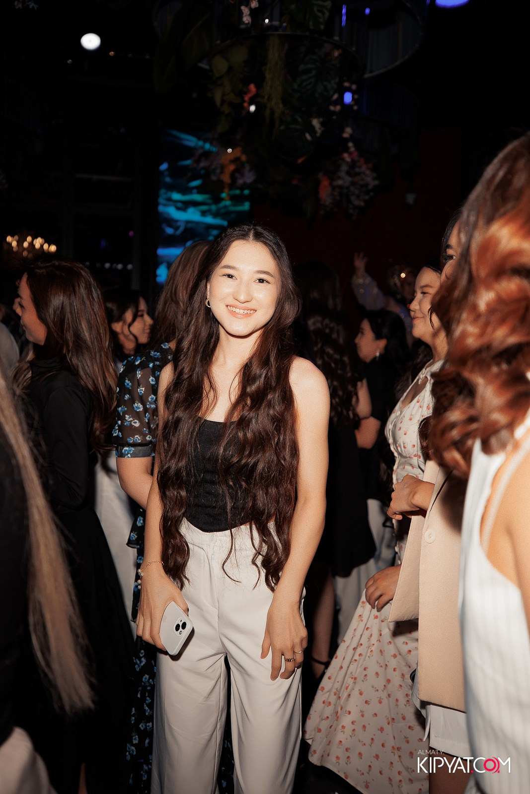 FRIENDS BAR & TERRACE. КИПЯТКОМ АЛМАТЫ!