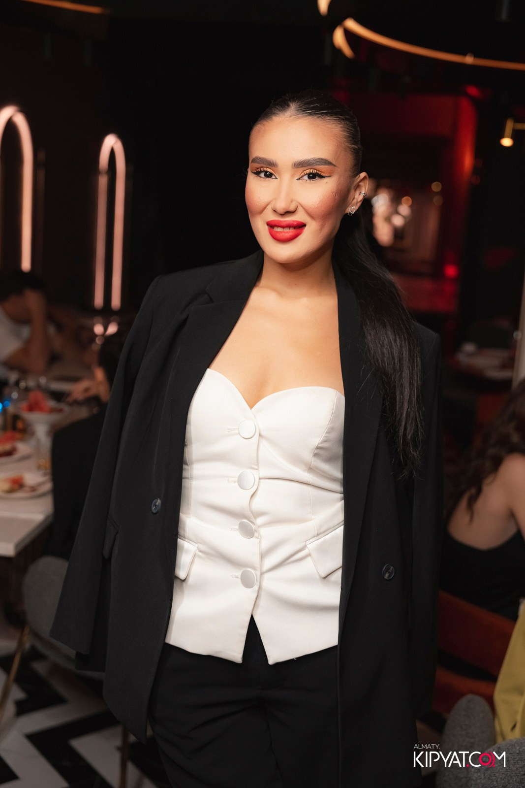 QUEEN. КИПЯТКОМ АЛМАТЫ!