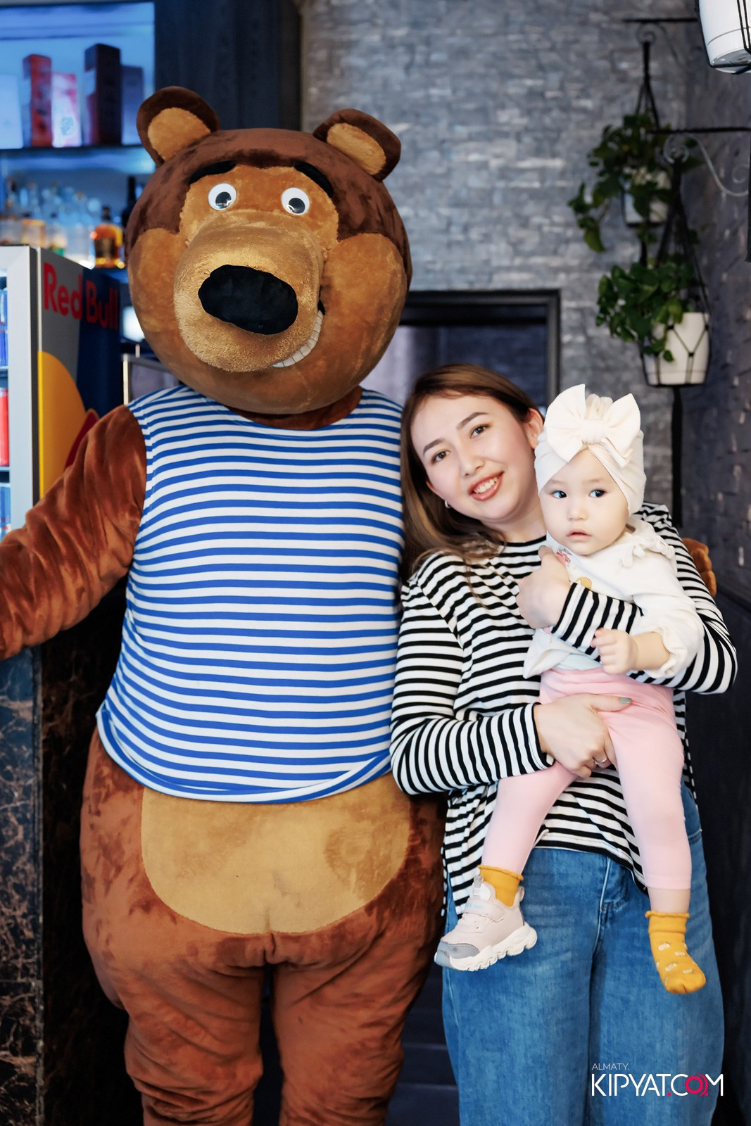 УХО И МЕДВЕДЬ НА ГАГАРИНА. КИПЯТКОМ АЛМАТЫ!