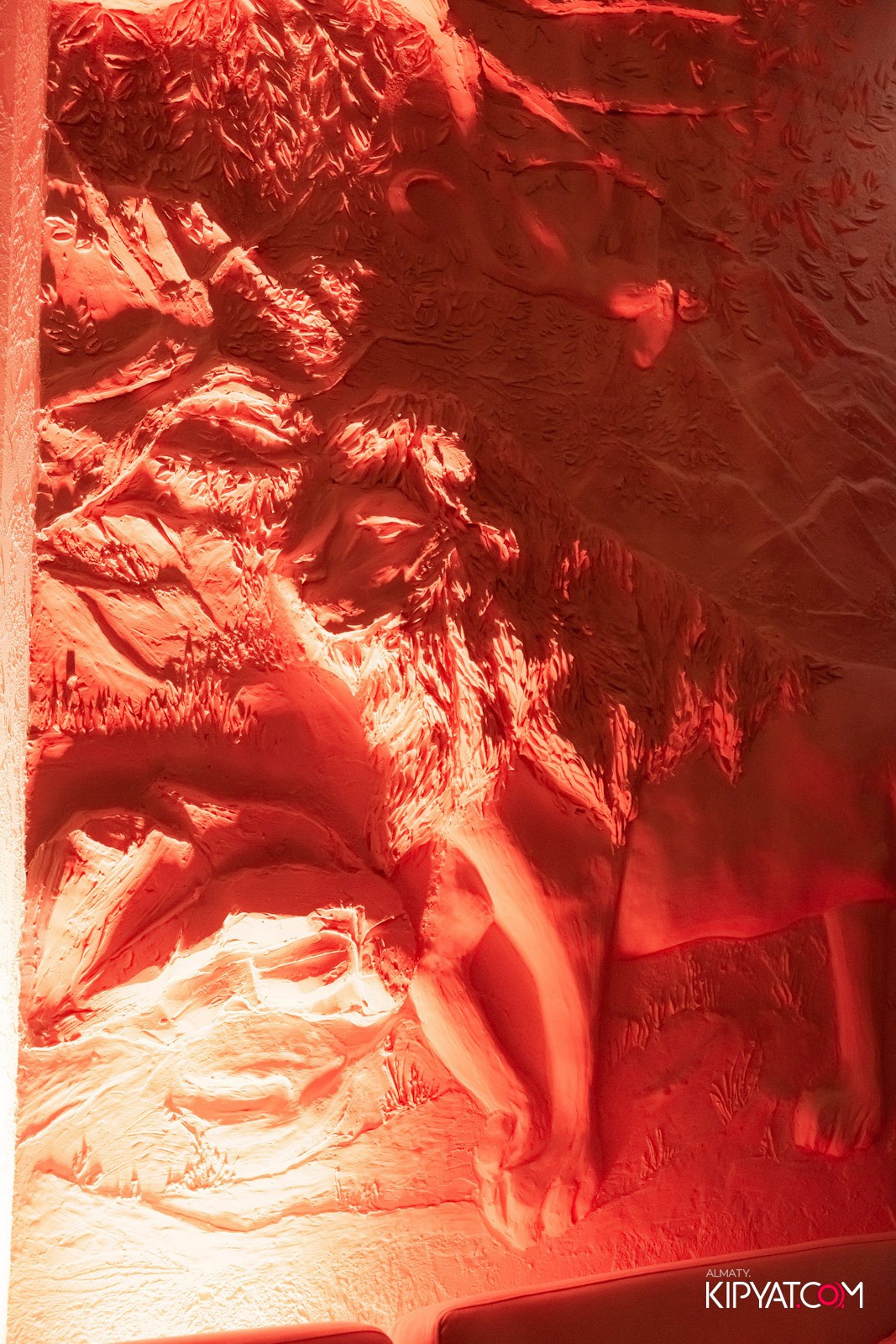 EDEN POOL & BAR. КИПЯТКОМ АЛМАТЫ!