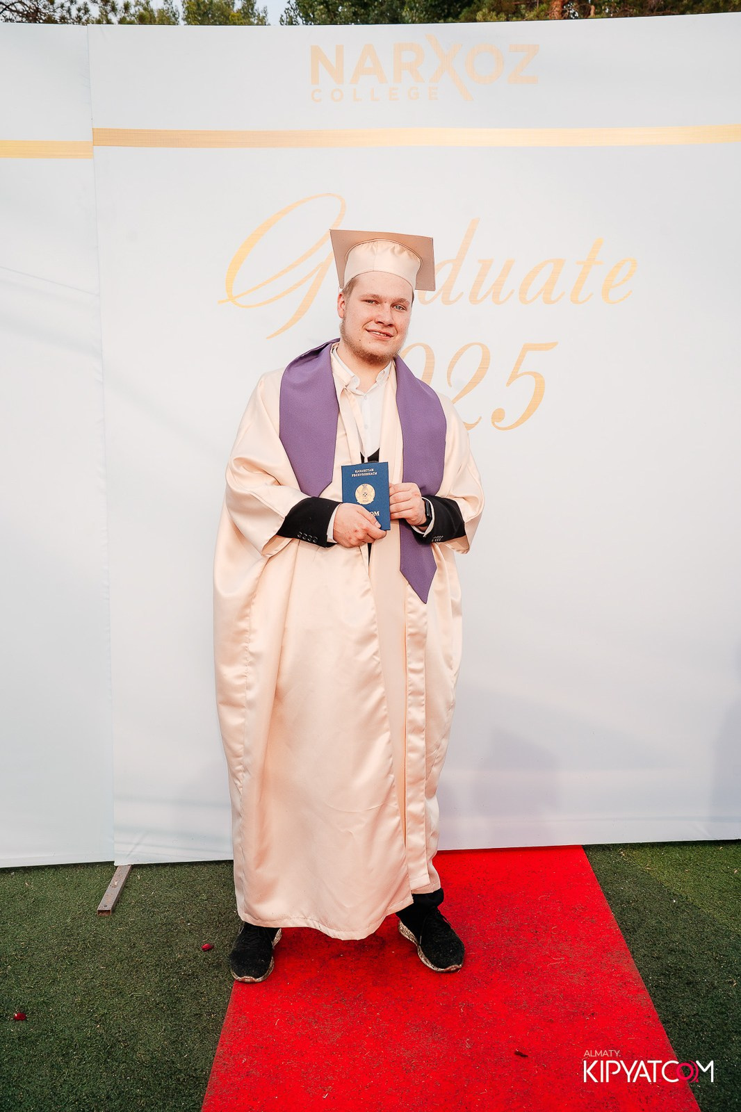 ВРУЧЕНИЕ ДИПЛОМОВ — НАРХОЗ КОЛЛЕДЖ. Part 1. КИПЯТКОМ АЛМАТЫ!