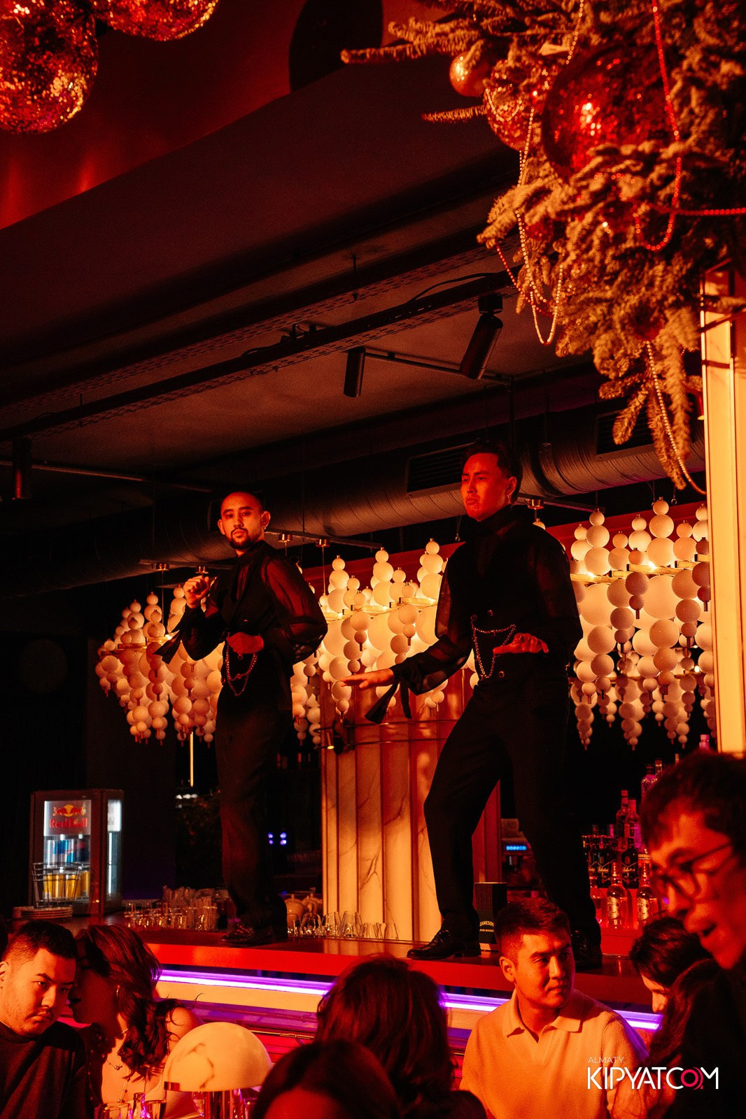 QUEEN. КИПЯТКОМ АЛМАТЫ!