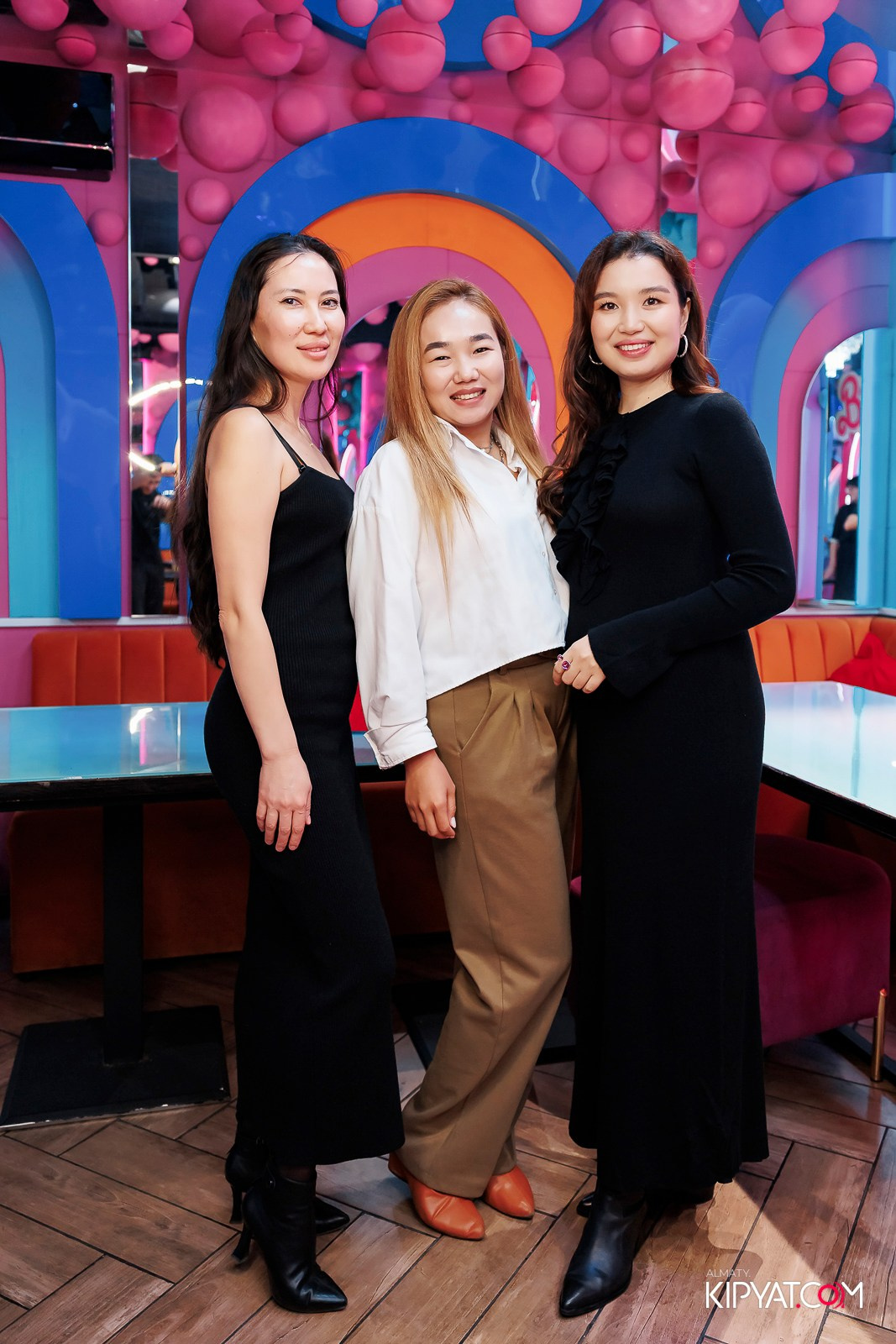 ЗАЯ, НА БИС. КИПЯТКОМ АЛМАТЫ!