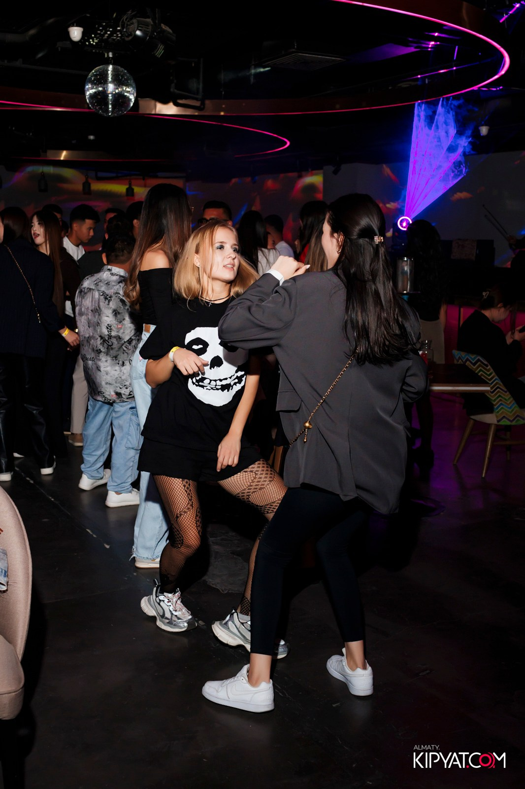 EVENT BAR. КИПЯТКОМ АЛМАТЫ!