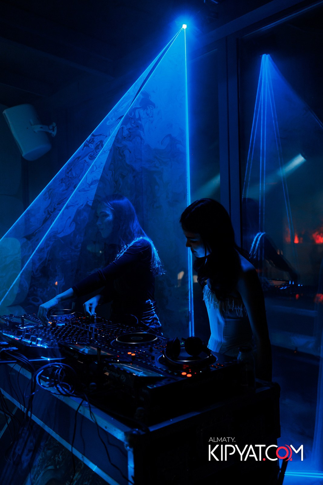 EDEN. КИПЯТКОМ АЛМАТЫ!