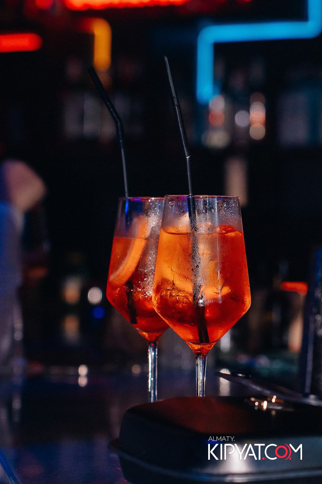 SANTA BARBARA — ВЫСТУПЛЕНИЕ LIZWI. КИПЯТКОМ АЛМАТЫ!