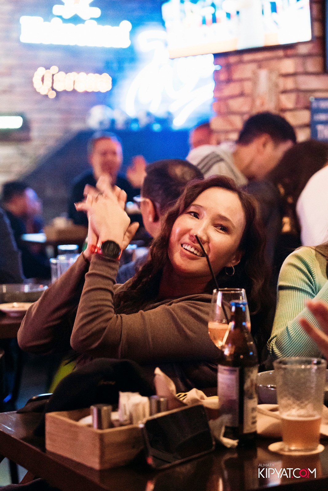 HARVEY'S PUB. КИПЯТКОМ АЛМАТЫ!