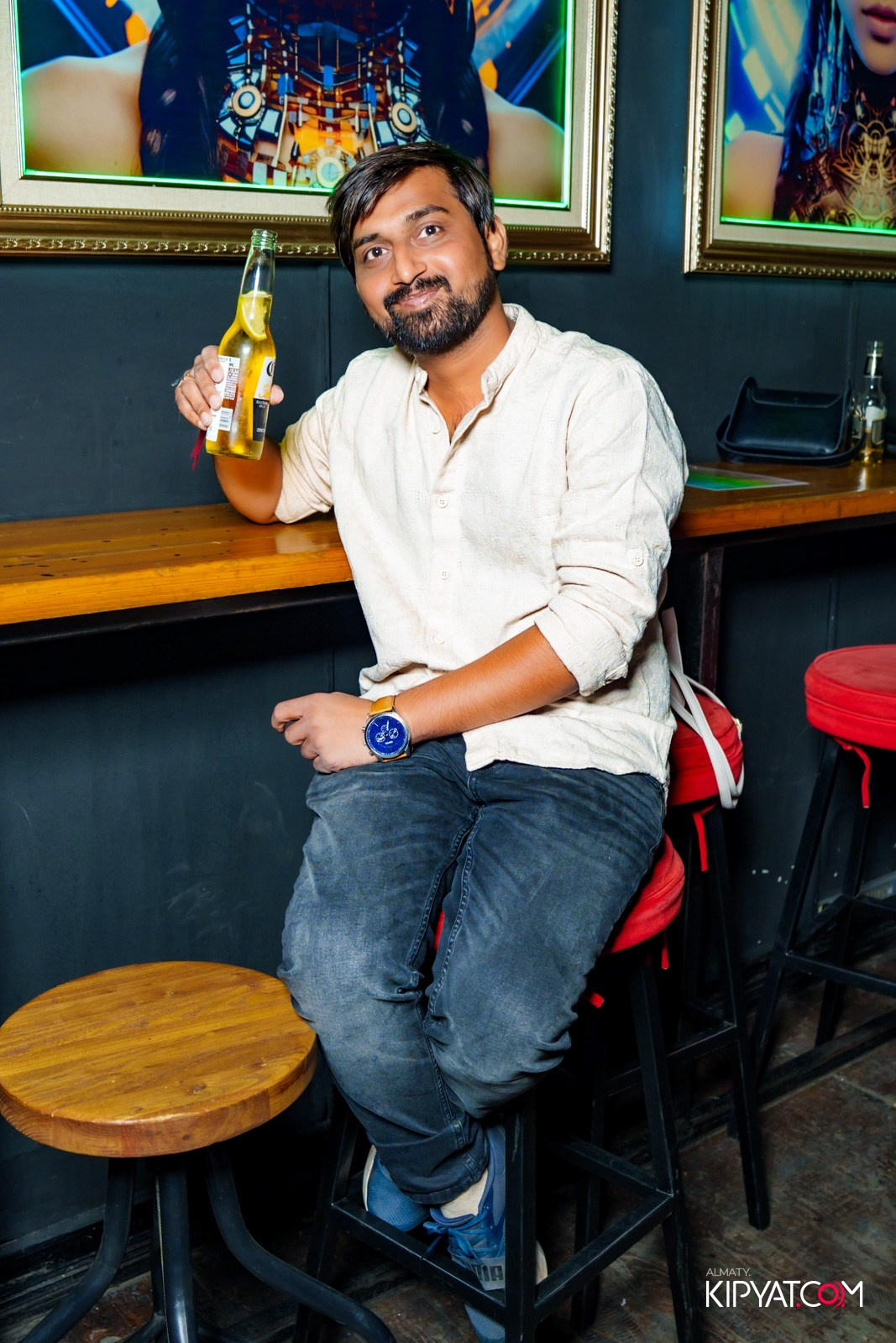 UYAT EMES BAR. КИПЯТКОМ АЛМАТЫ!