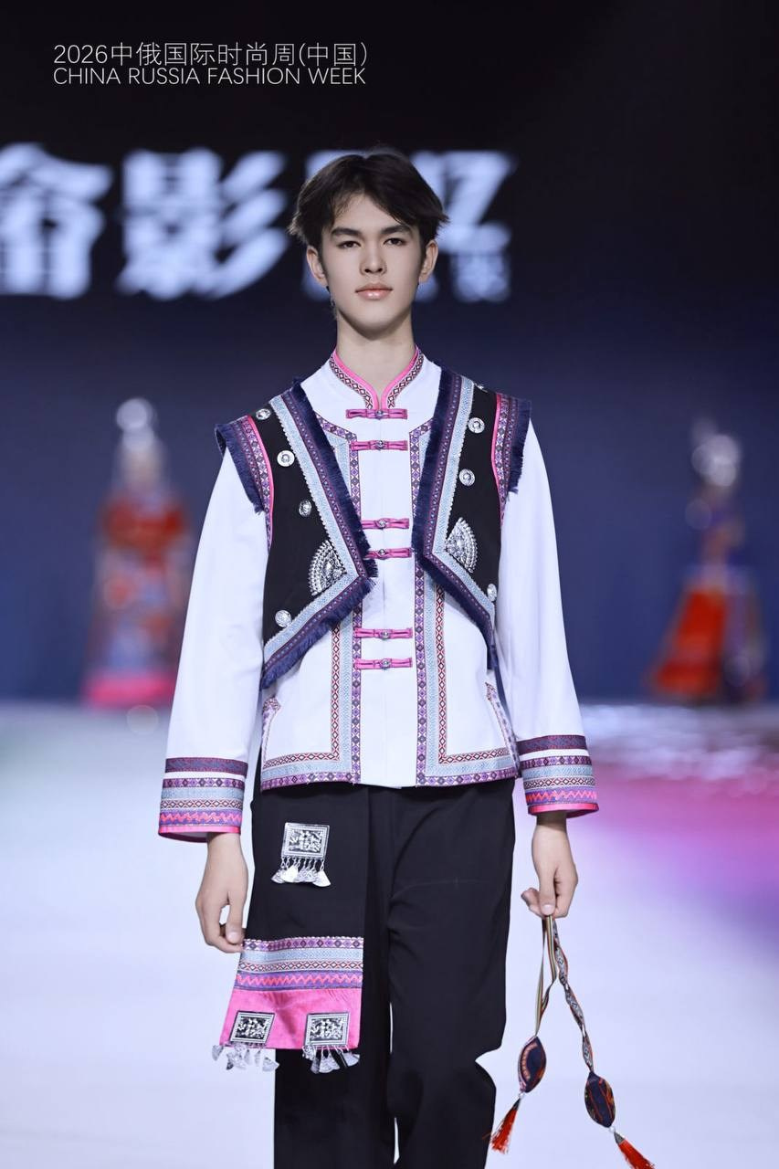 CHINA-RUSSIA FASHION WEEK. Модельное агентство ART PODIUM ULAN-UDE