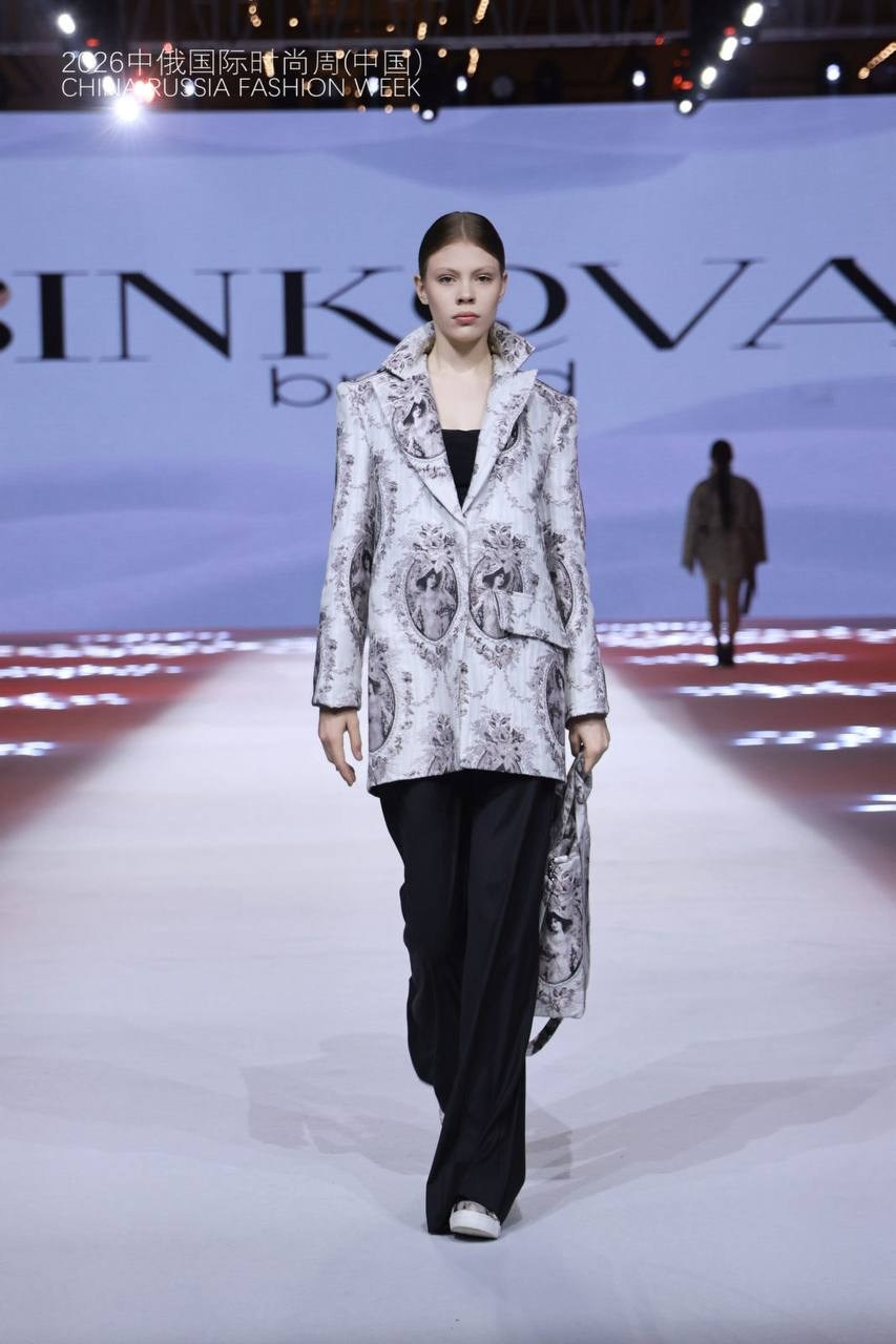 CHINA-RUSSIA FASHION WEEK. Модельное агентство ART PODIUM ULAN-UDE