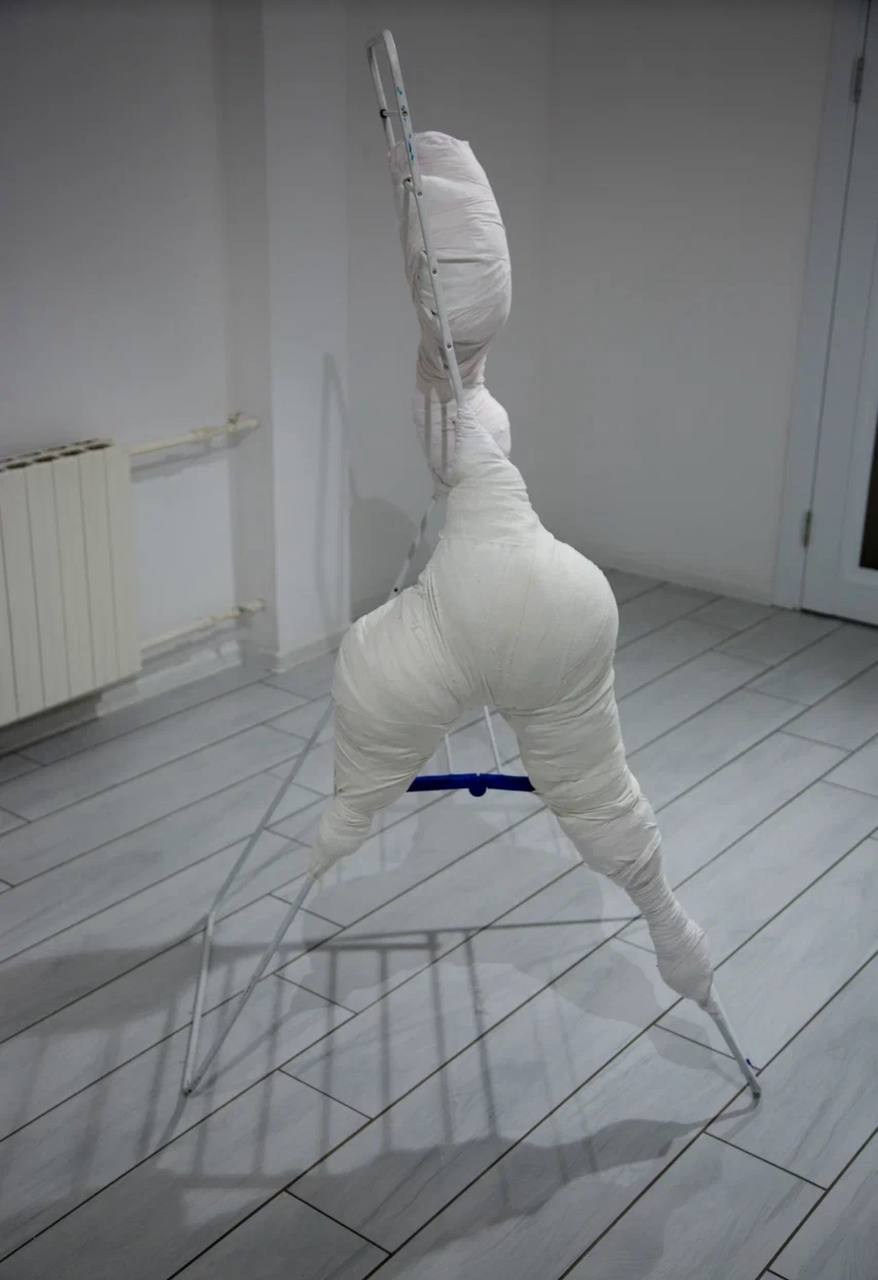 (Не)античные торсы 2025. Лилия Ким. Междисциплинарный художник