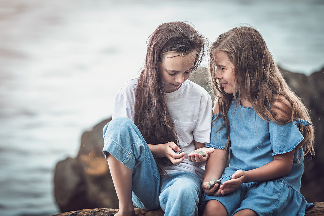 Две девчушки хохотушки. Фотограф/ Москва и МО/ Обучение