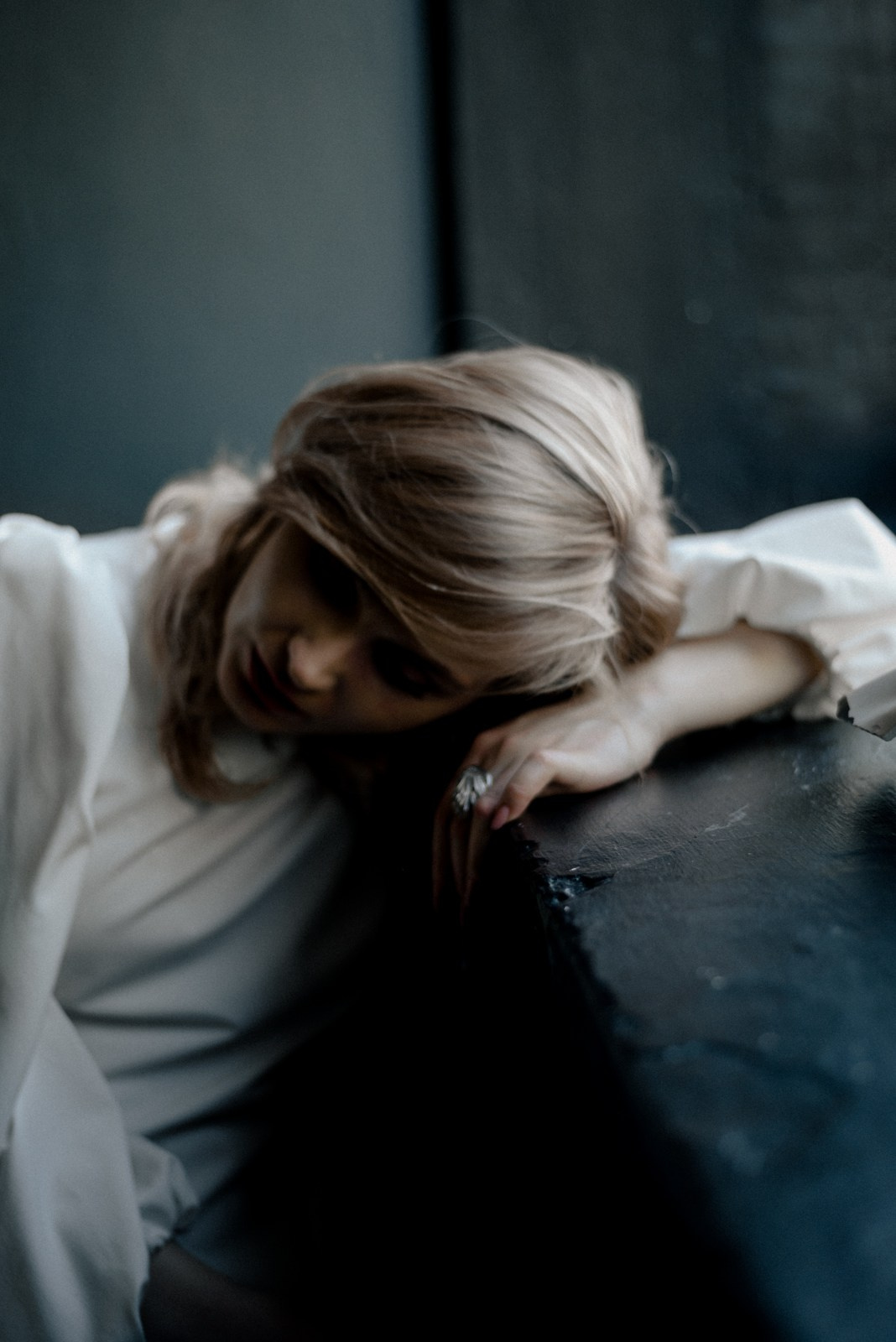 Свадебная фотосессия в стиле минимализм в Тюмени — Максим и Таня — Фотограф Дарья Мустафина. Фотограф Дарья Мустафина, Тюмень