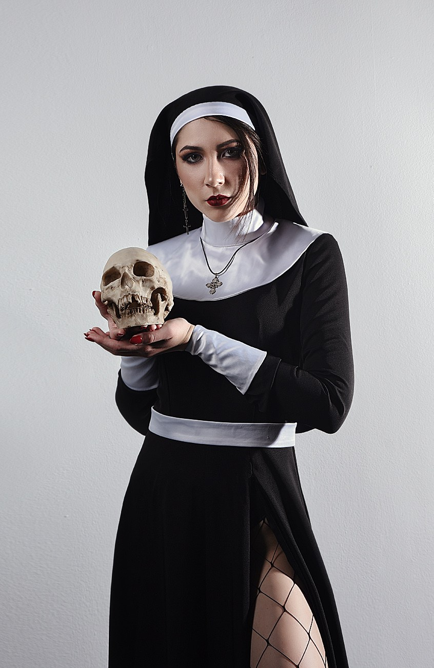 Монахиня. Свадебный и семейный фотограф в Туле Ксения Сильвер