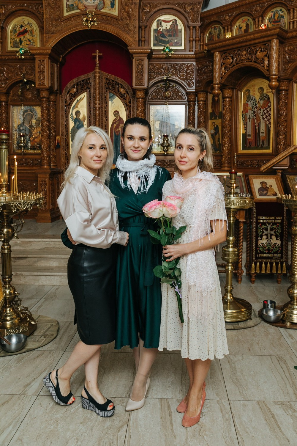 Крещение Церковь Тихвинской иконы Божией Матери. Фотограф на крещение в Санкт Петербурге