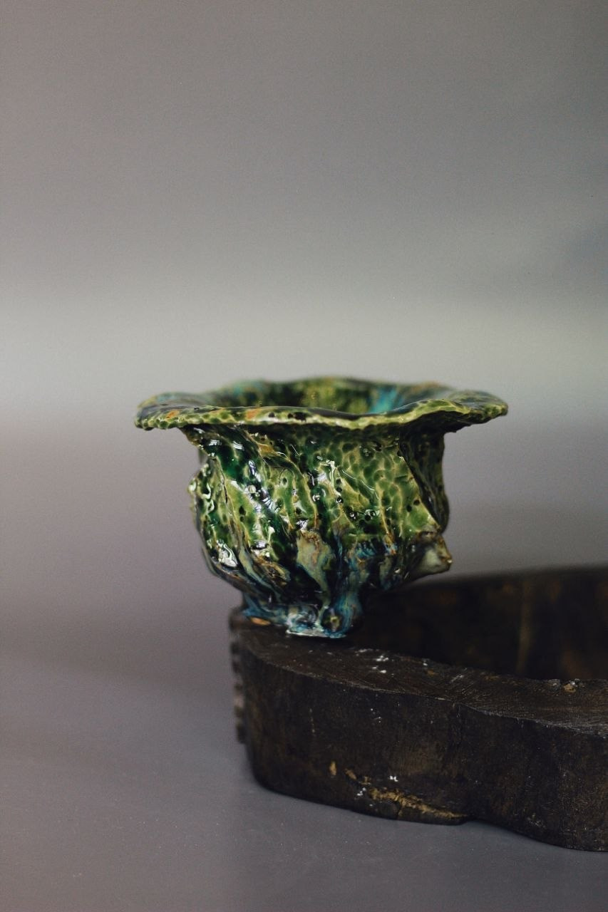 Хочу фиалки. ARGILLA CERAMICS