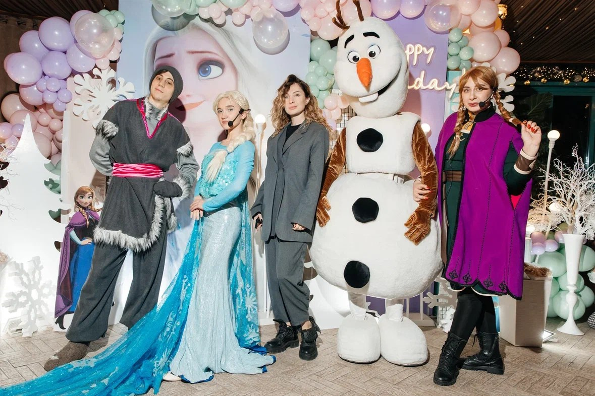 По мотивам сказки «Снежная королева». День рождения 5 лет был первым масштабным событием для Ярославы и ее родителей. Организация мероприятий ЮФО