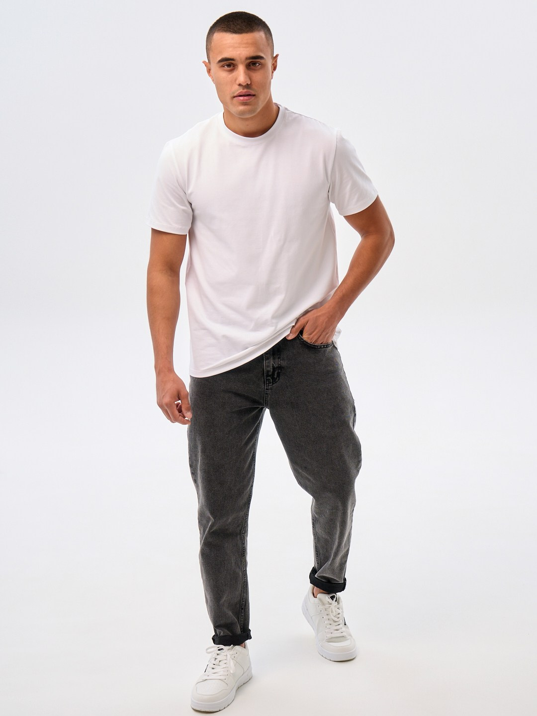 Ренат. Профессиональная фотосъёмка для маркетплейсов. Краснодар. Александр Москаленко