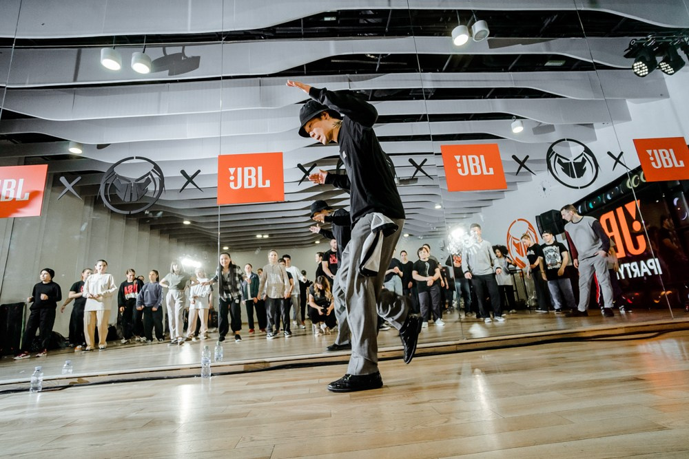 Dance Week JBL x PREDATORZ. Репортажный и свадебный фотограф в Москве