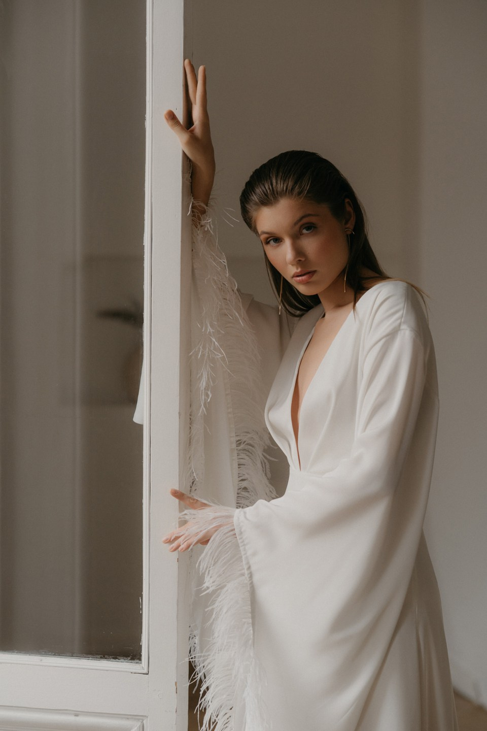 За окном питерские крыши. Свадебный фотограф в Белгороде Антон Каменев