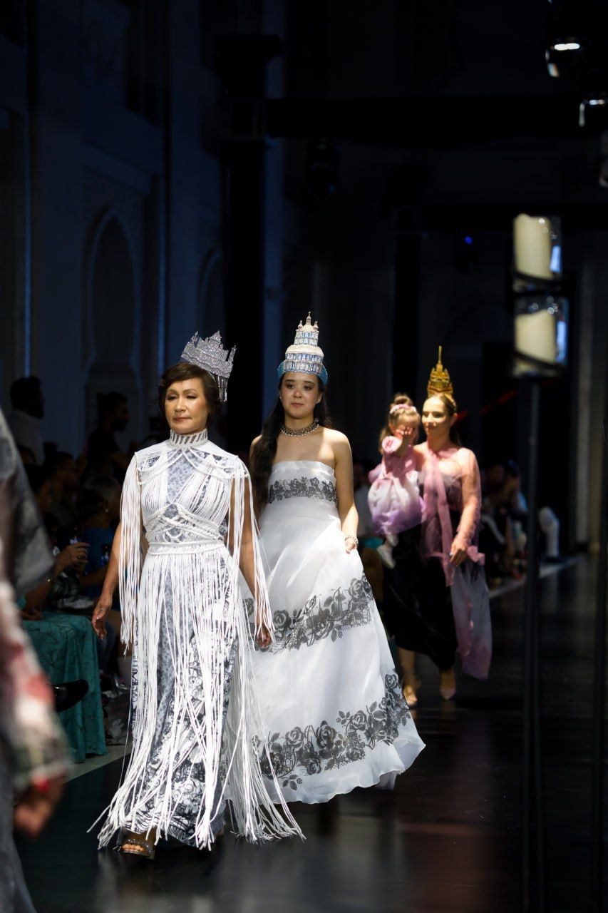 ПОКАЗЫ. Подиумная школа Эльвиры Баско