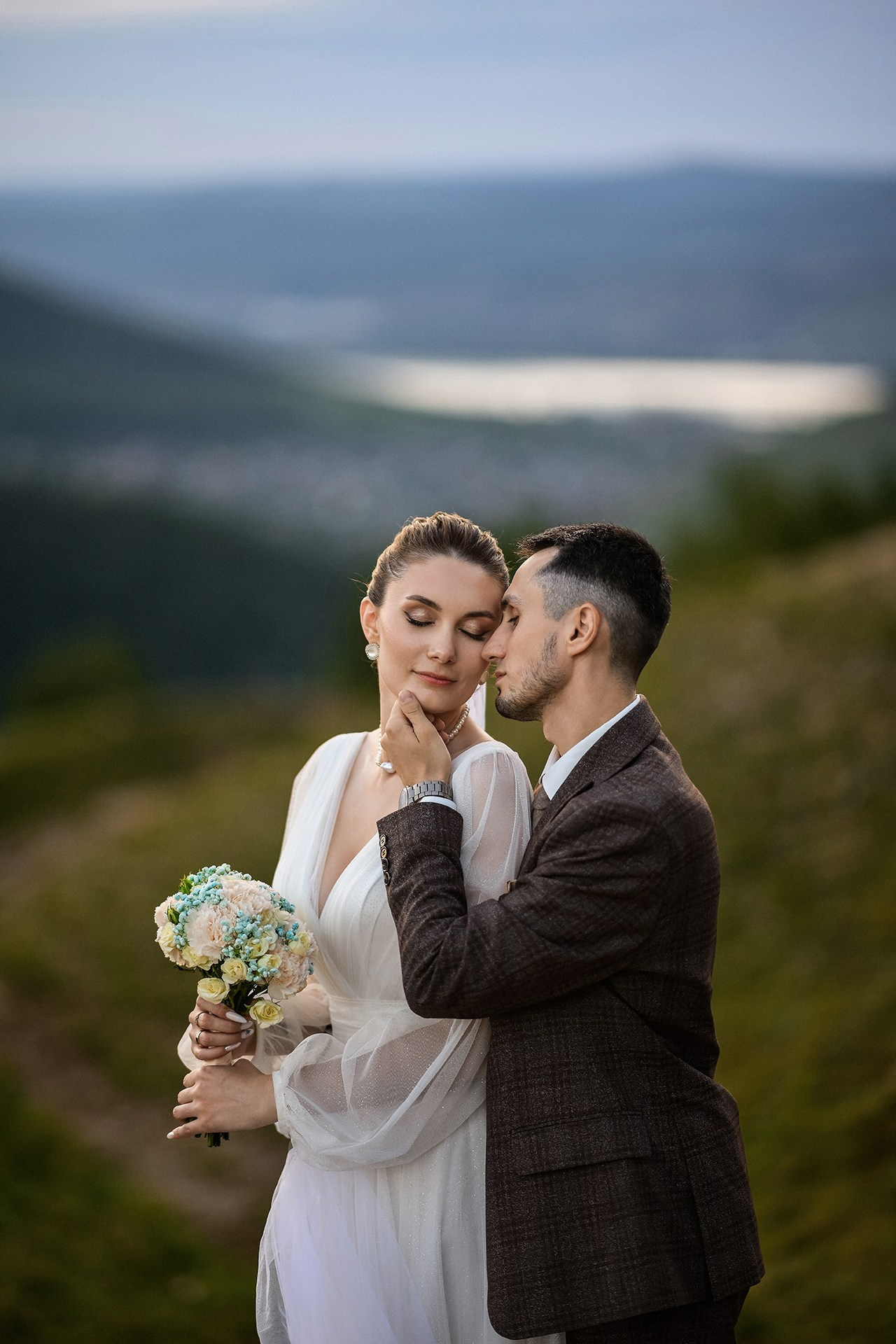 Фотосессия свадьбы для двоих в Красноярске. 📸 Свадебный и семейный фотограф в Красноярске Тихомиров Евгений | 17 лет опыта | 800+ свадеб