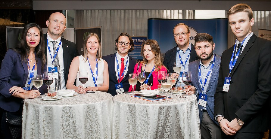 Фотоъемка выставки-конференция Intax expo. Репортажный фотограф Борис Геер