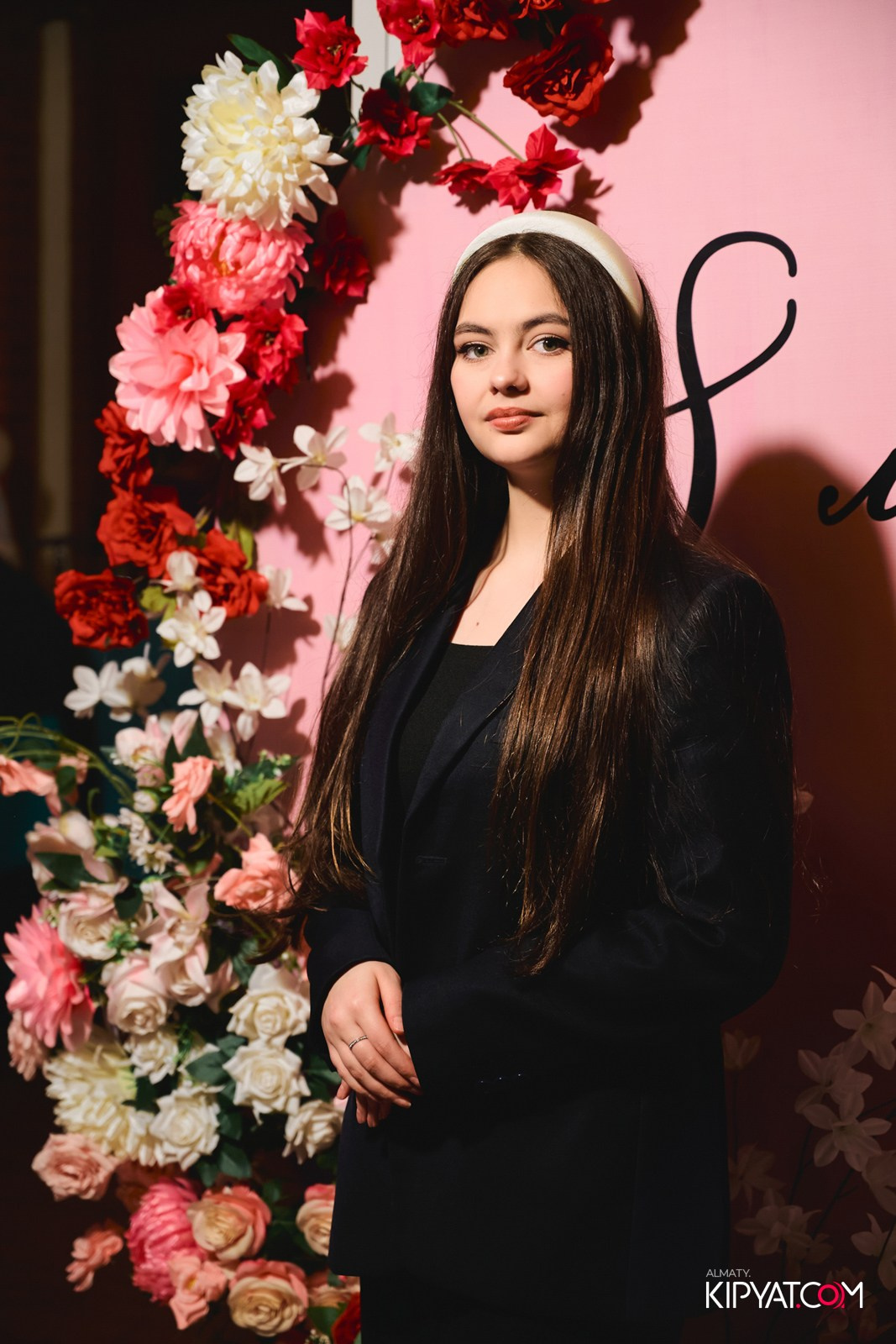 ГРУЗИНСКИЙ ДВОР НА КАБАНБАЙ БАТЫРА. КИПЯТКОМ АЛМАТЫ!