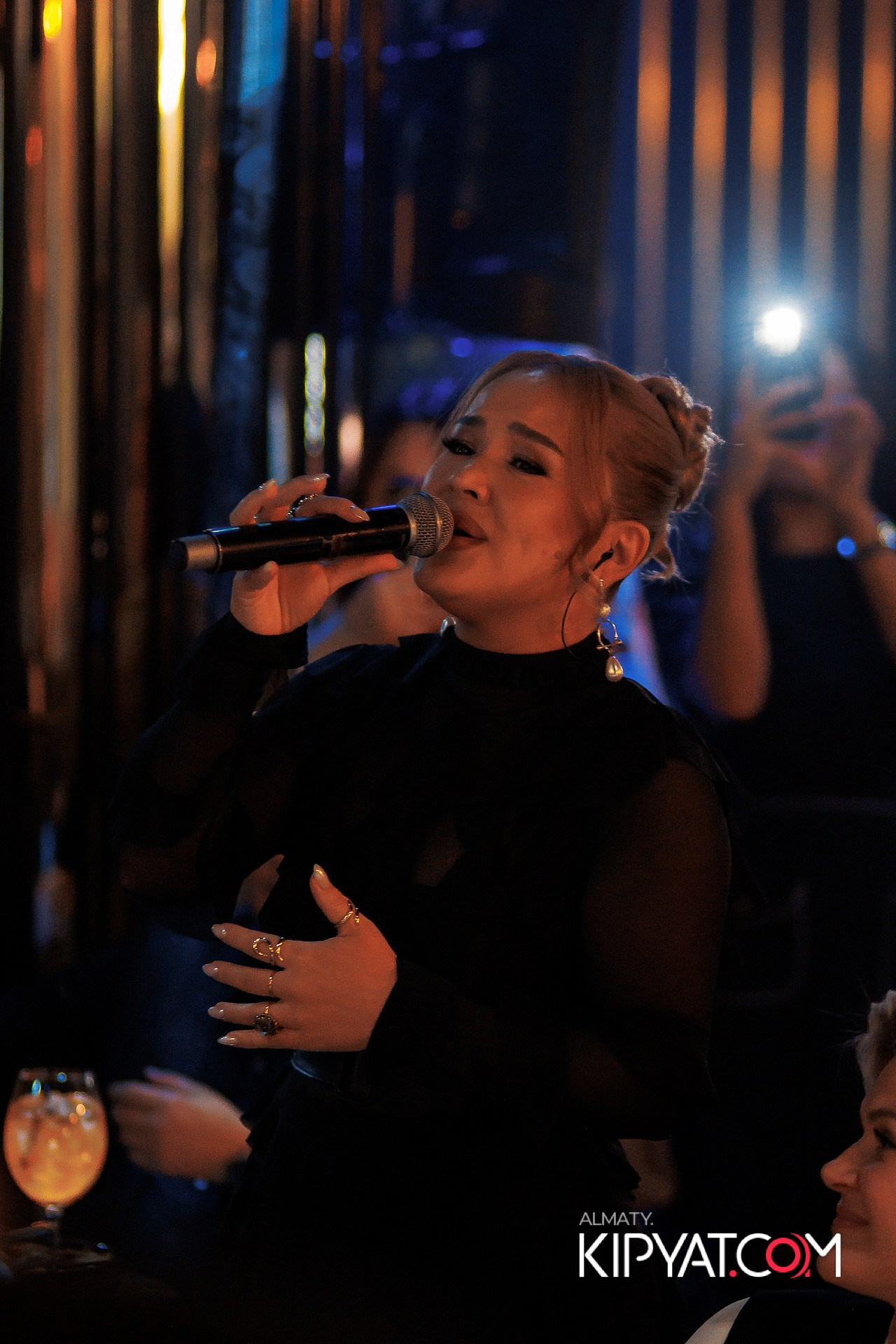 MOOD KARAOKE & TERRACE. КИПЯТКОМ АЛМАТЫ!