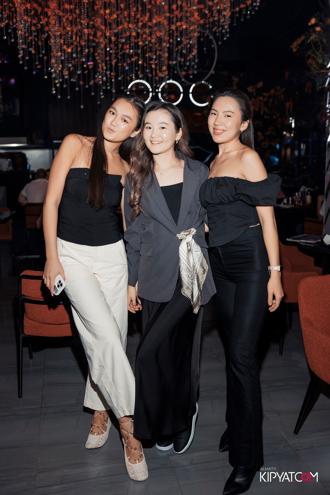 FRIENDS BAR & TERRACE. КИПЯТКОМ АЛМАТЫ!