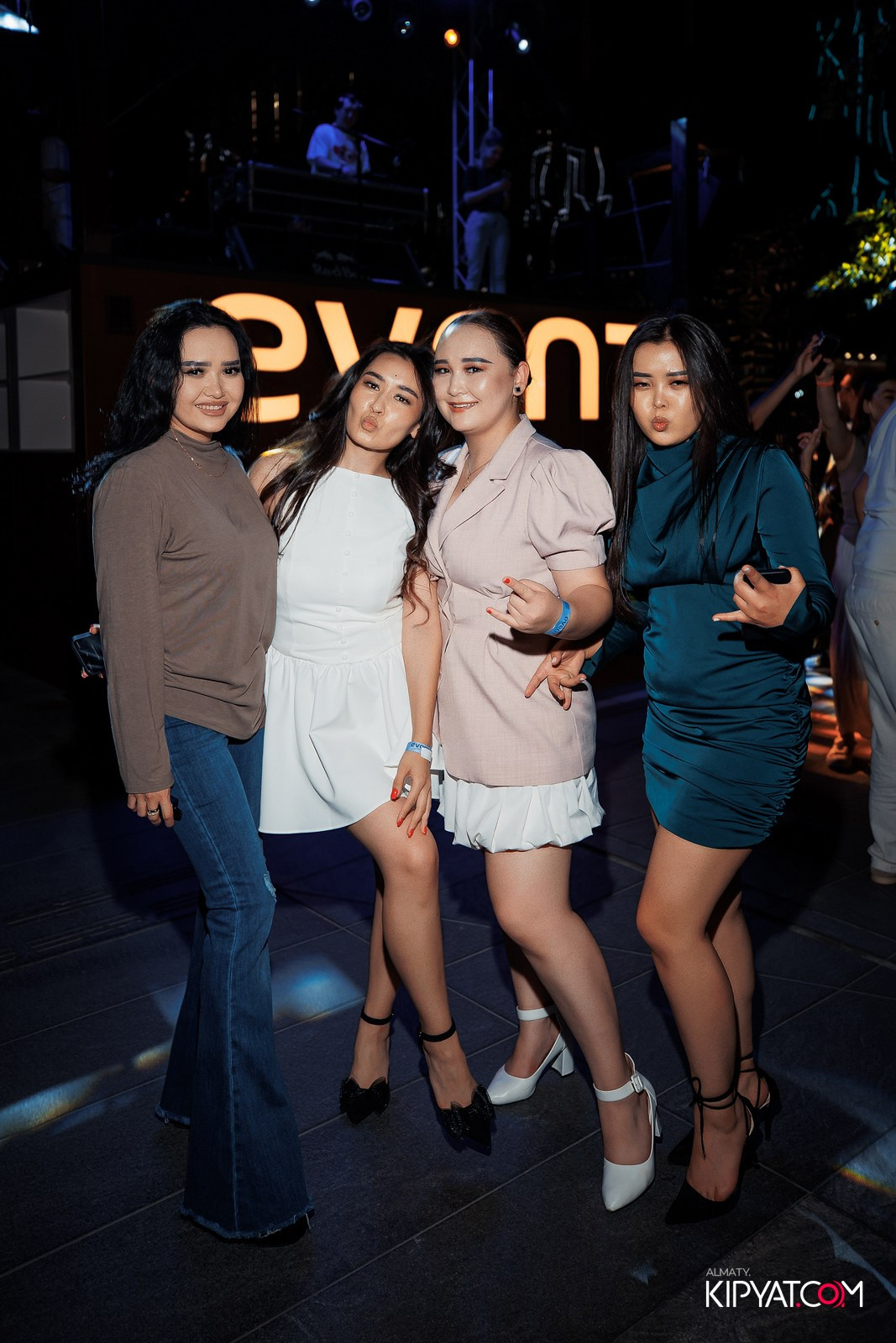 EVENT BAR. КИПЯТКОМ АЛМАТЫ!