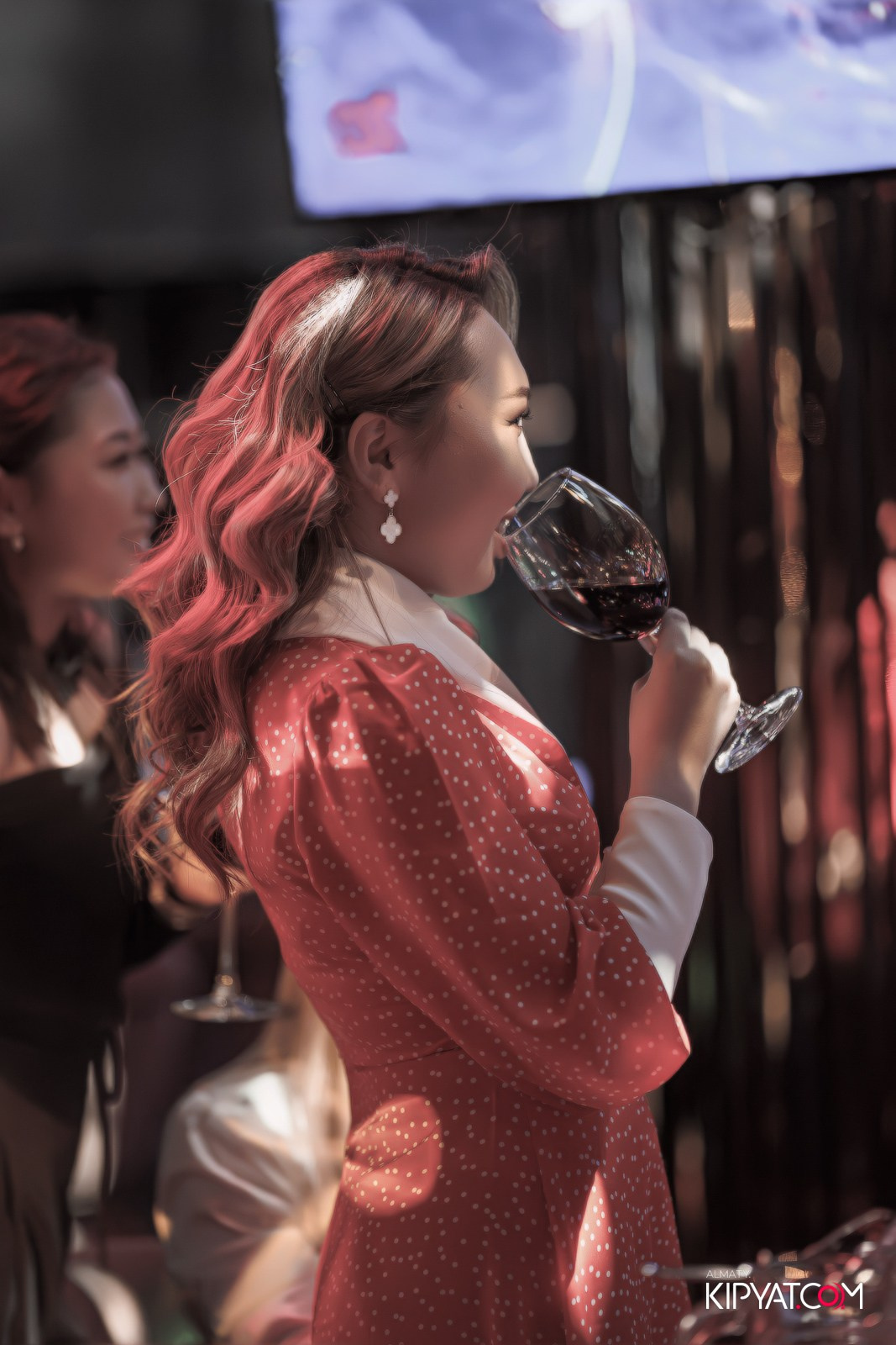 MOOD KARAOKE & TERRACE. КИПЯТКОМ АЛМАТЫ!