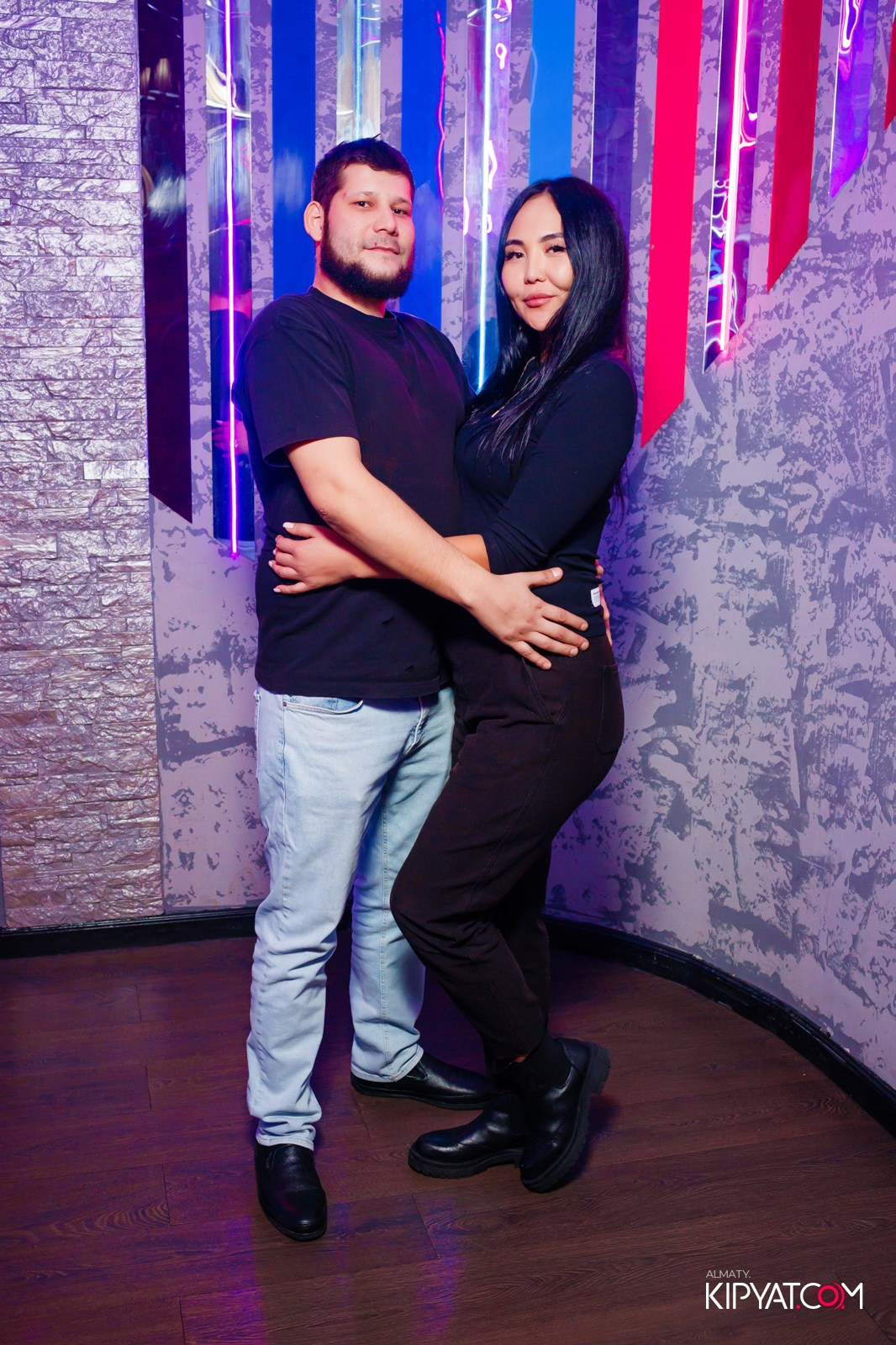 УХО И МЕДВЕДЬ НА ГАГАРИНА. КИПЯТКОМ АЛМАТЫ!