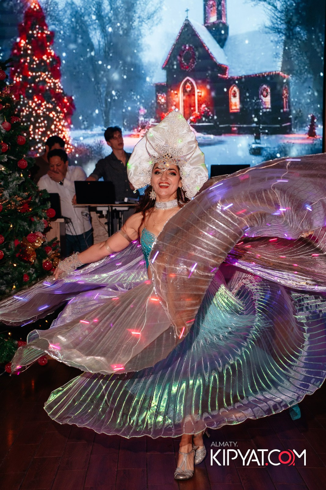 ГРУЗИНСКИЙ ДВОР НА КАБАНБАЙ БАТЫРА. КИПЯТКОМ АЛМАТЫ!