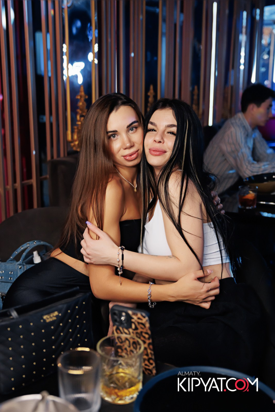 ЗАЯ, НА БИС. КИПЯТКОМ АЛМАТЫ!